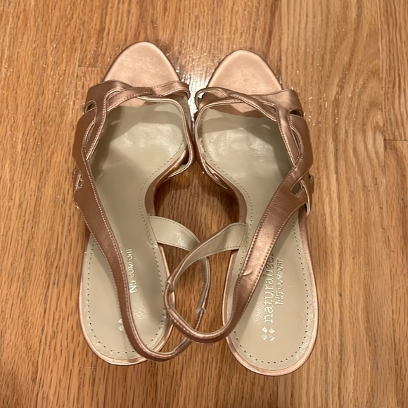 Naturalizer N5 Comfort Rose Gold 2in Heels - Picture 2 of 7
